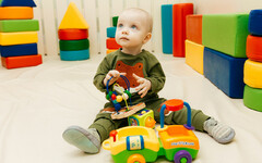 Детская клиника веселых детей и довольных родителей 